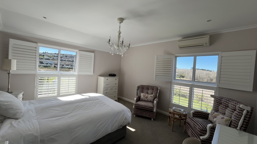 3 Bedroom Property for Sale in Van Riebeeckshof Western Cape